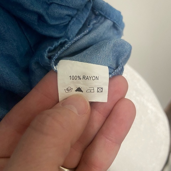 Velzera women's M boxy puff sleeve embroidered peasant top with keyhole back EUC - Picture 7 of 9